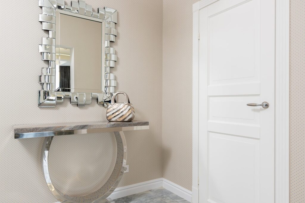 mirror furniture